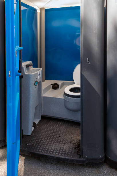 Best Porta potty delivery and setup  in Gahanna, OH